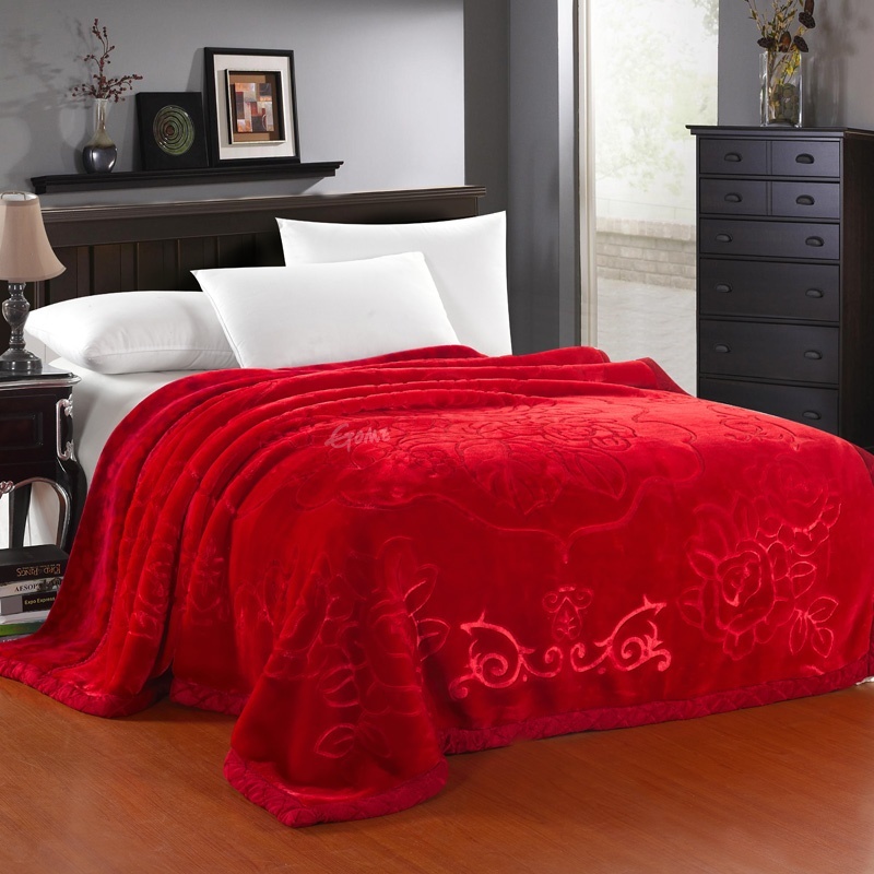 晶丽莱家纺 拉舍尔金丝绒毛毯 秋冬四色保暖毯子(大红 200cmx230cm)