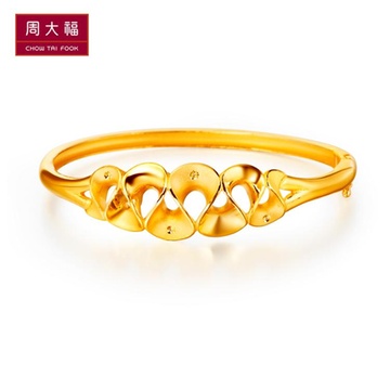 周大福正品足金雕花黄金手镯女士款工费288计价f152402足金约2303g